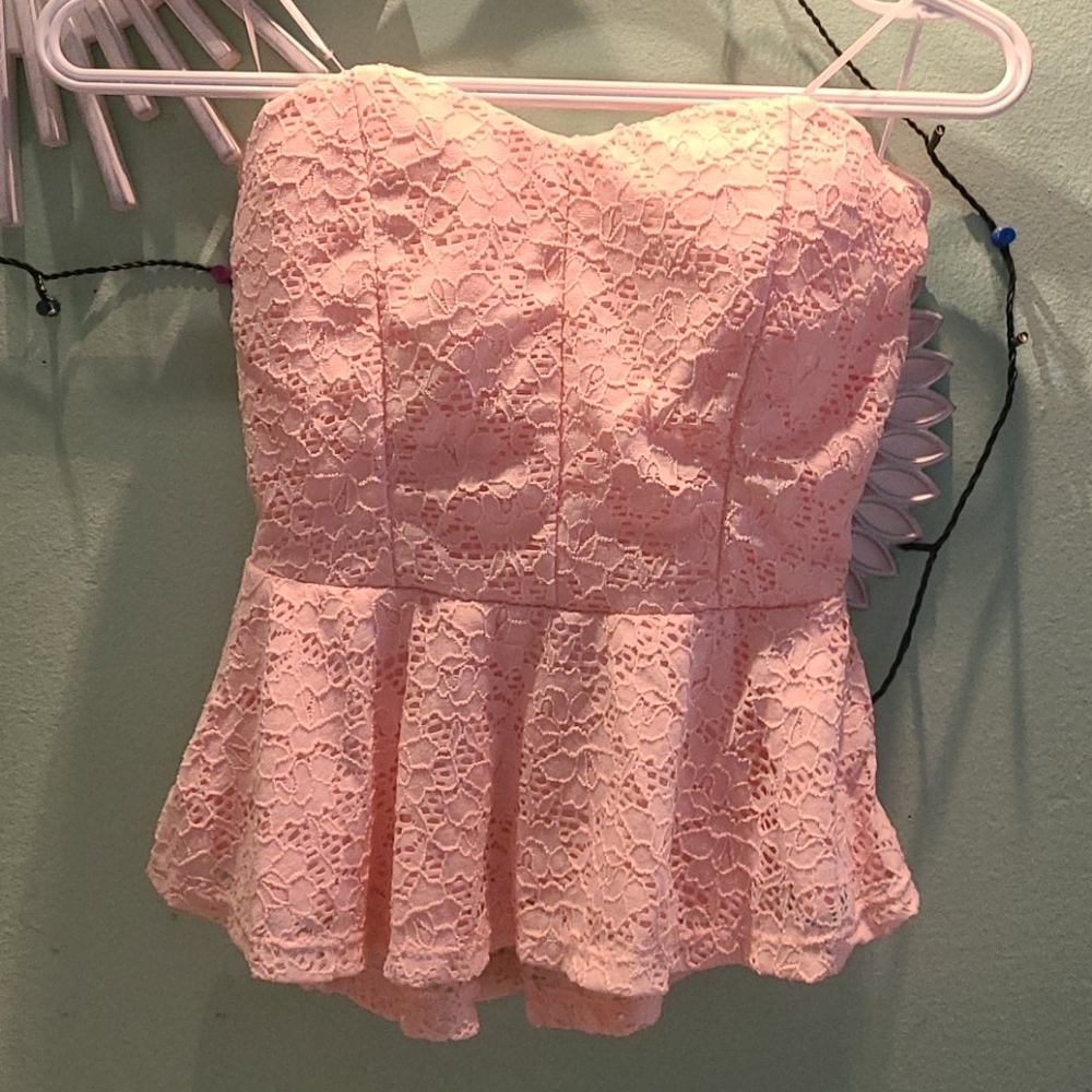 Lace strapless top
